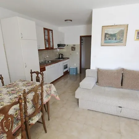 With Parking Space Basanija, Umag - 27223 Apartment